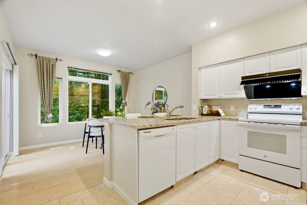 6699 Se Cougar Mountain Way Property Photo 11
