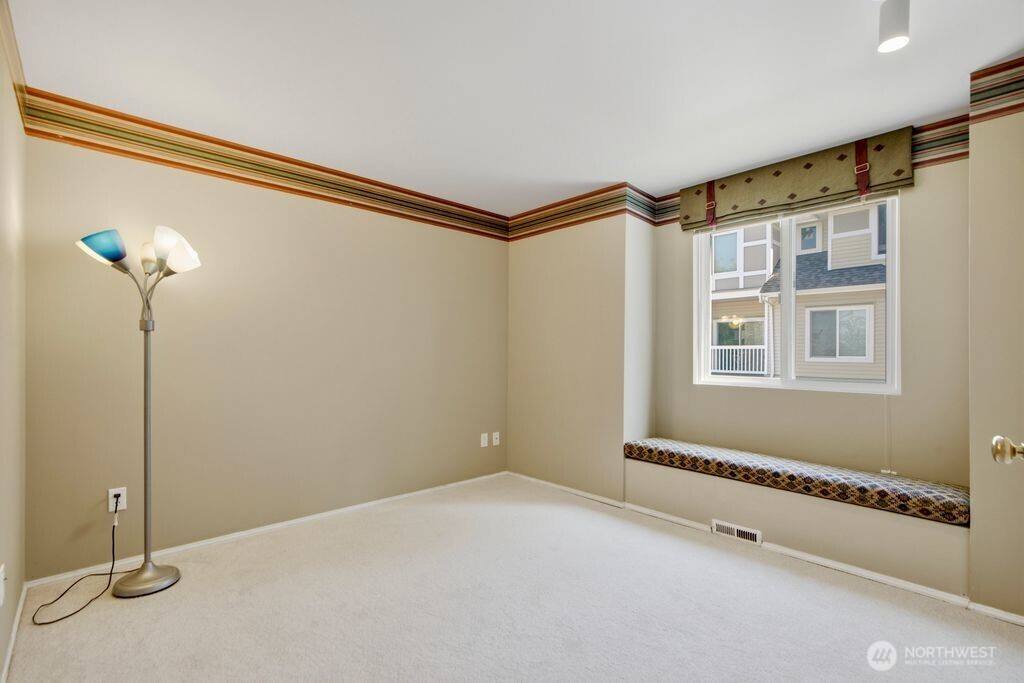 6699 Se Cougar Mountain Way Property Photo 20