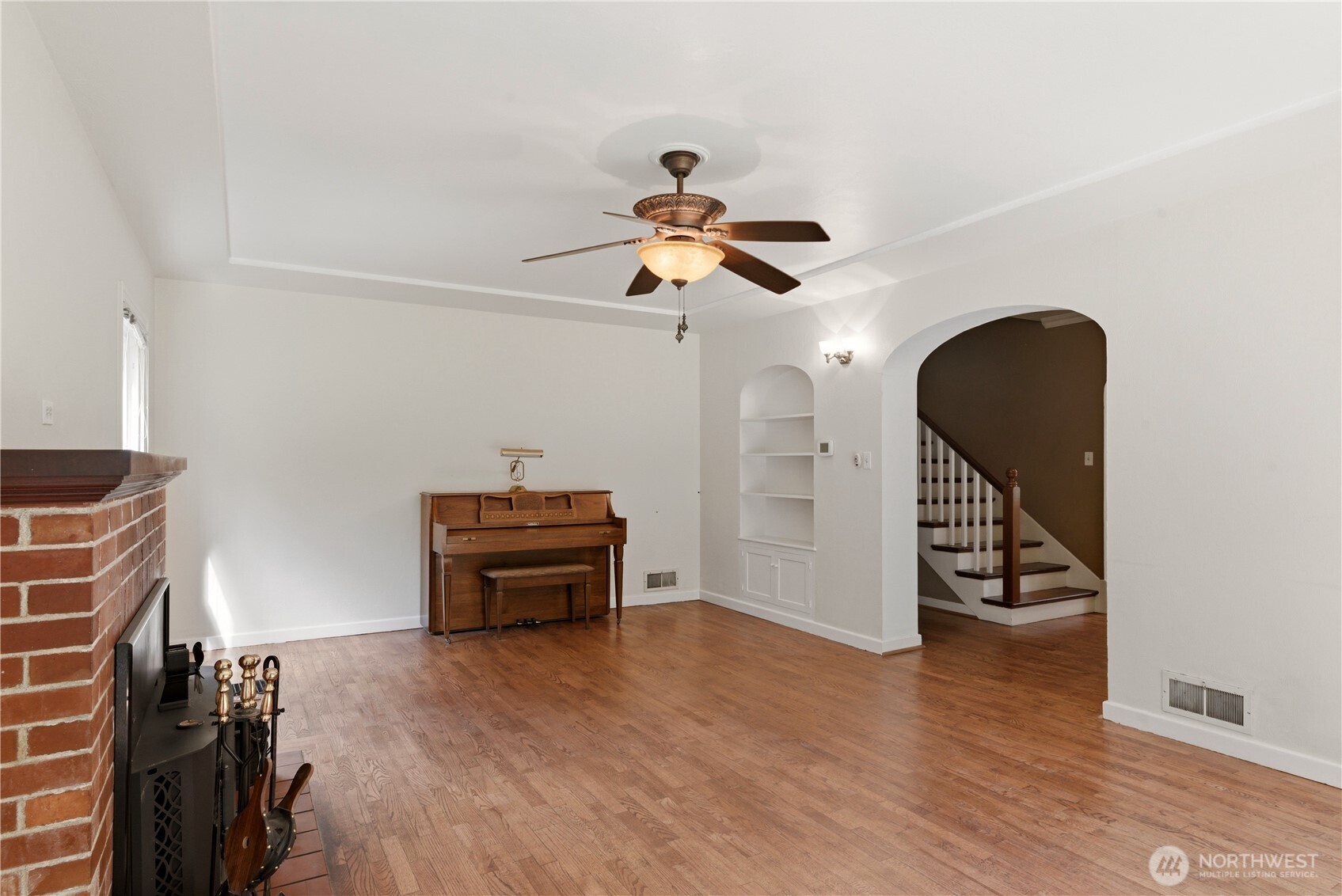 840 11th Avenue Property Photo 9