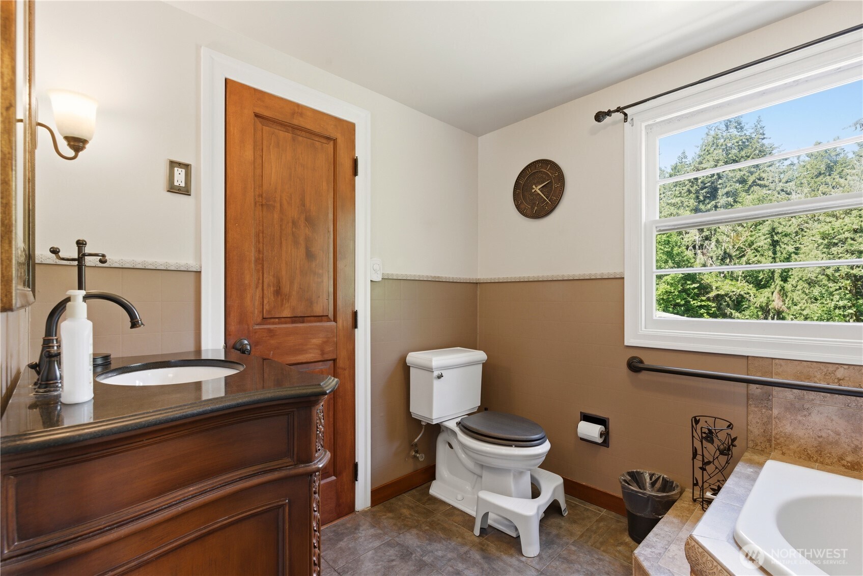 840 11th Avenue Property Photo 21