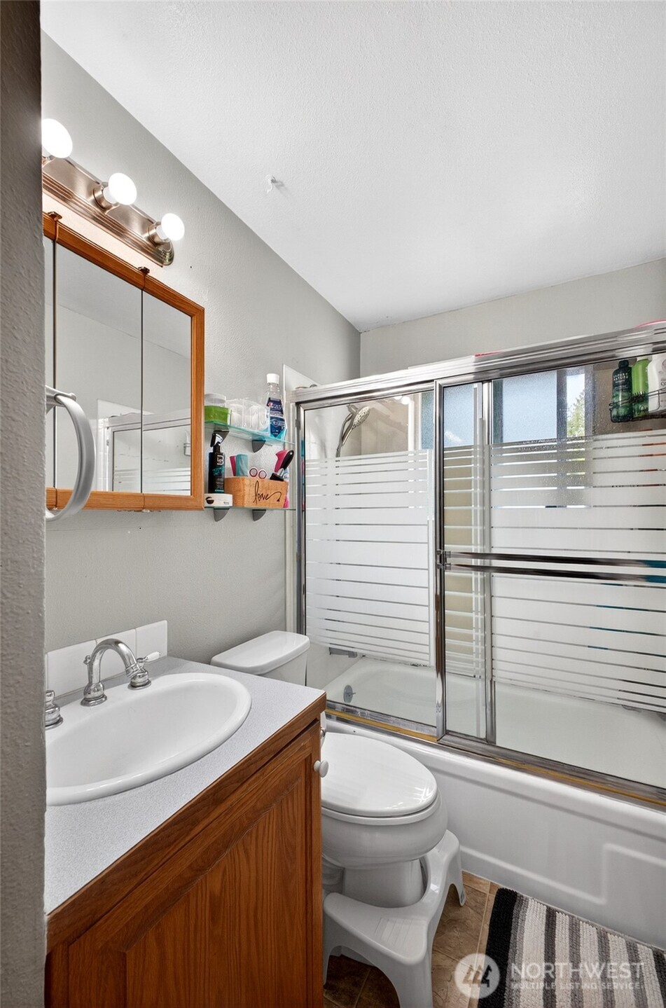4216 W Tapps Drive Property Photo 13