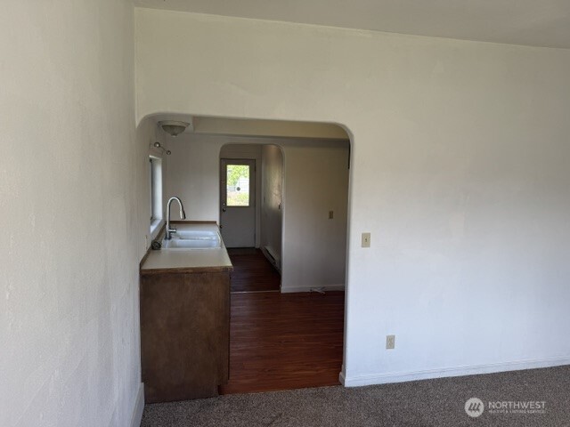 940 Edith Avenue Property Photo 3