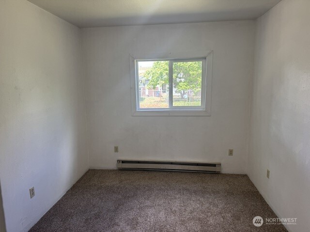940 Edith Avenue Property Photo 6