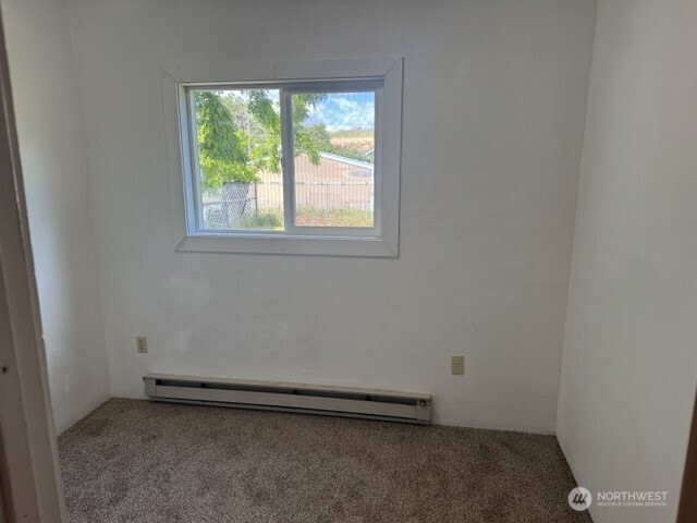 940 Edith Avenue Property Photo 9