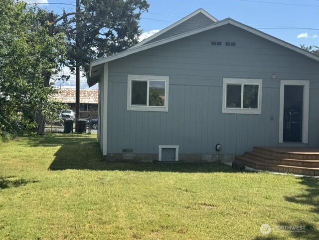 940 Edith Avenue Property Photo 16