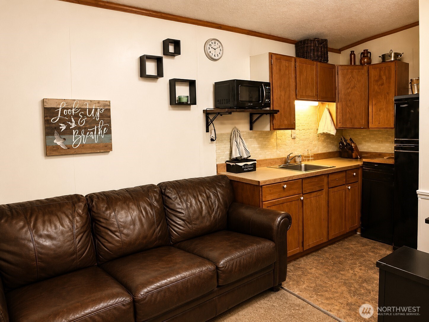 120 N Wynoochee Drive Property Photo 7