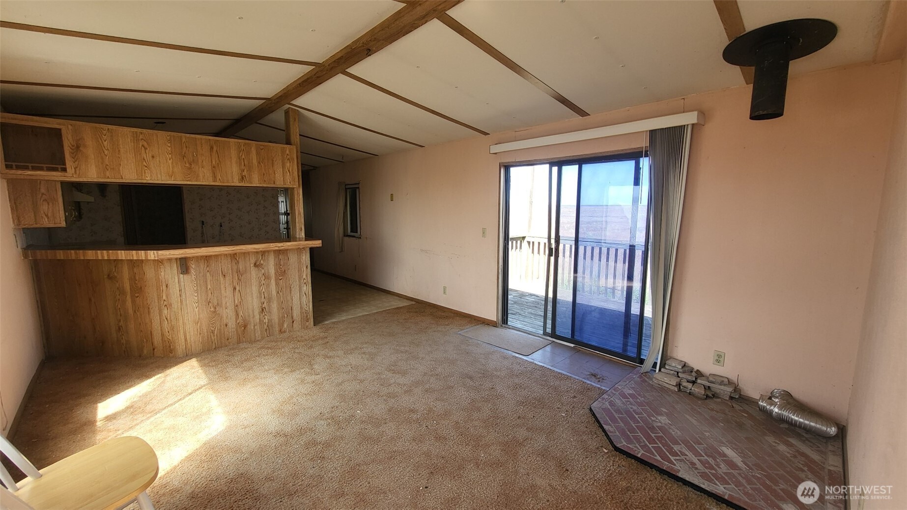 2750 Ne Rd 16 Property Photo 2