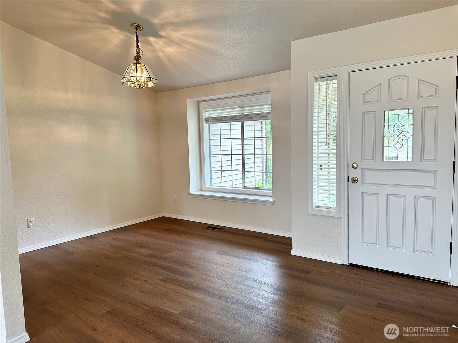 2137 Springview Drive Property Photo 4