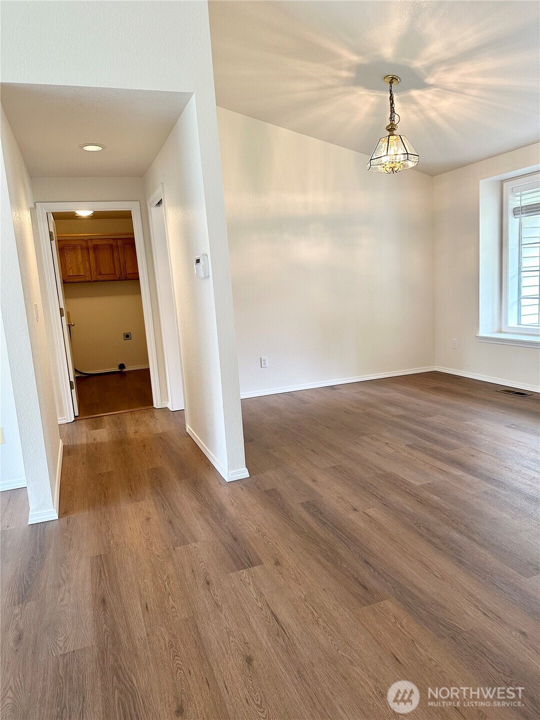 2137 Springview Drive Property Photo 6