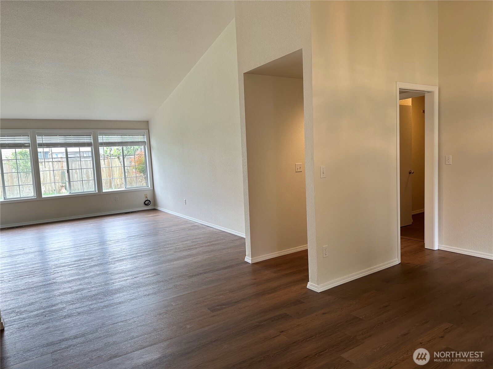 2137 Springview Drive Property Photo 8