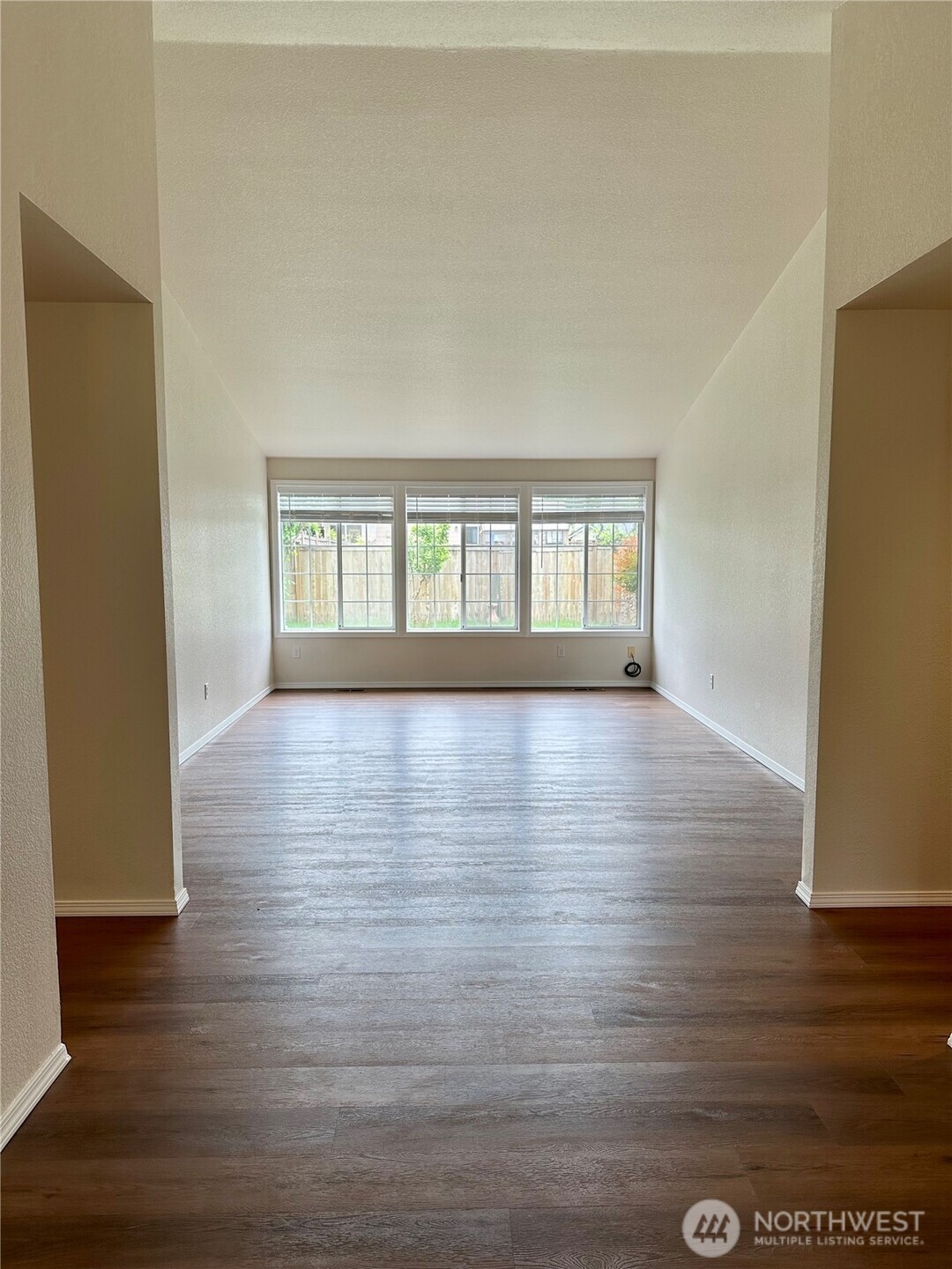 2137 Springview Drive Property Photo 10