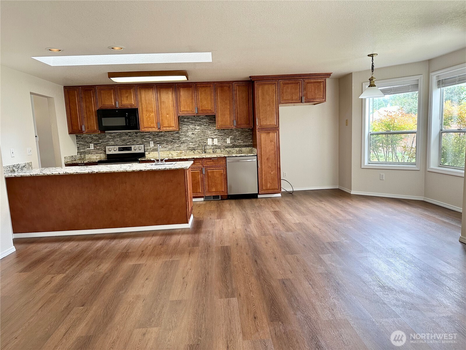 2137 Springview Drive Property Photo 12