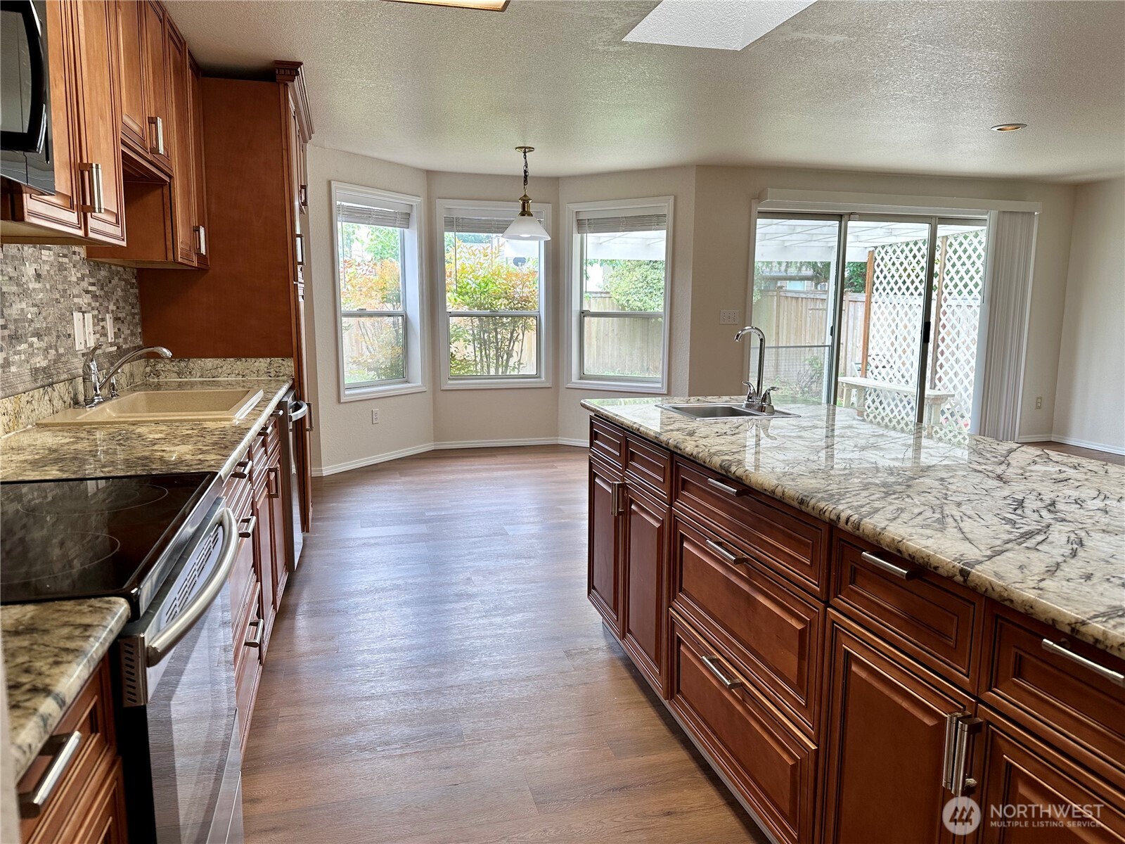 2137 Springview Drive Property Photo 13