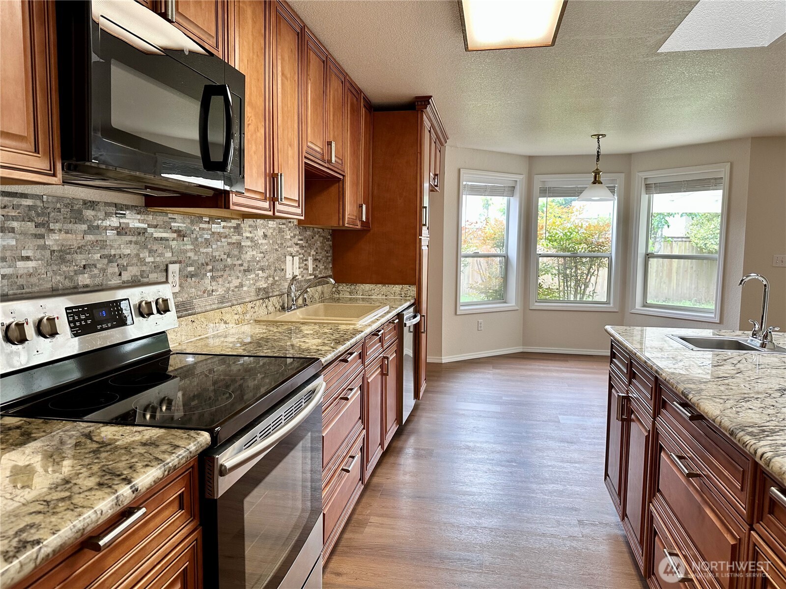2137 Springview Drive Property Photo 14