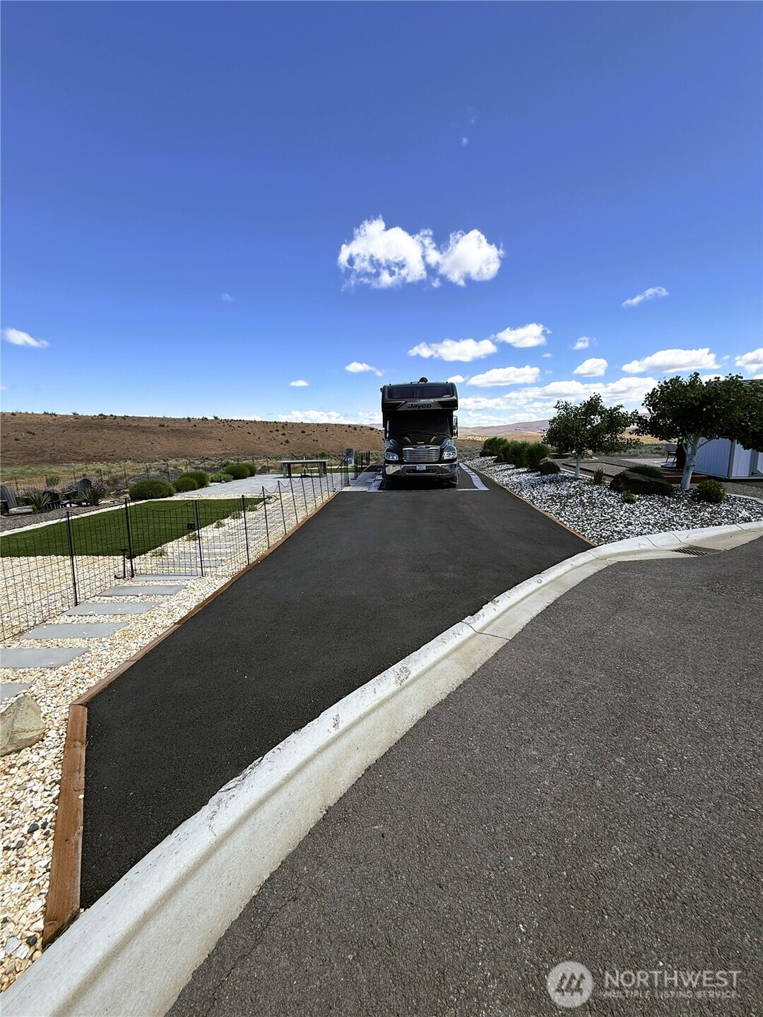 1769 Naches Wenas Rd 12 Property Photo 2