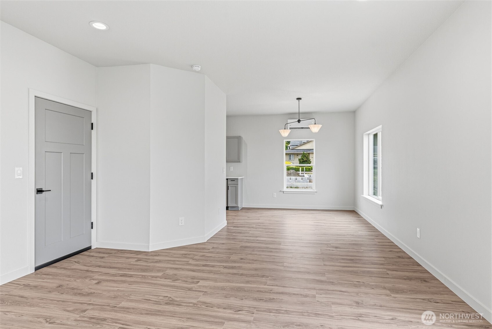 210 Glengate Street Property Photo 10