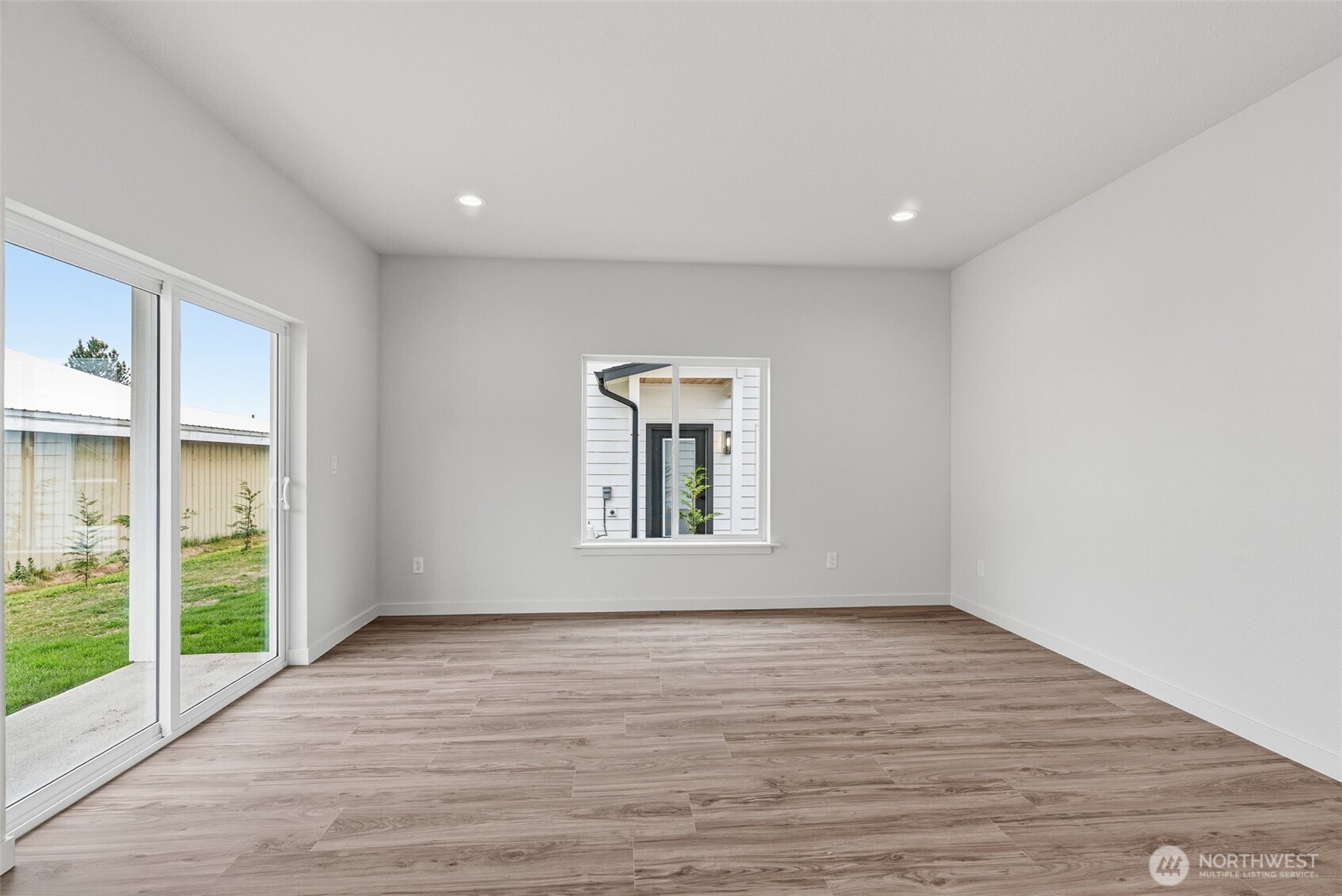 210 Glengate Street Property Photo 12