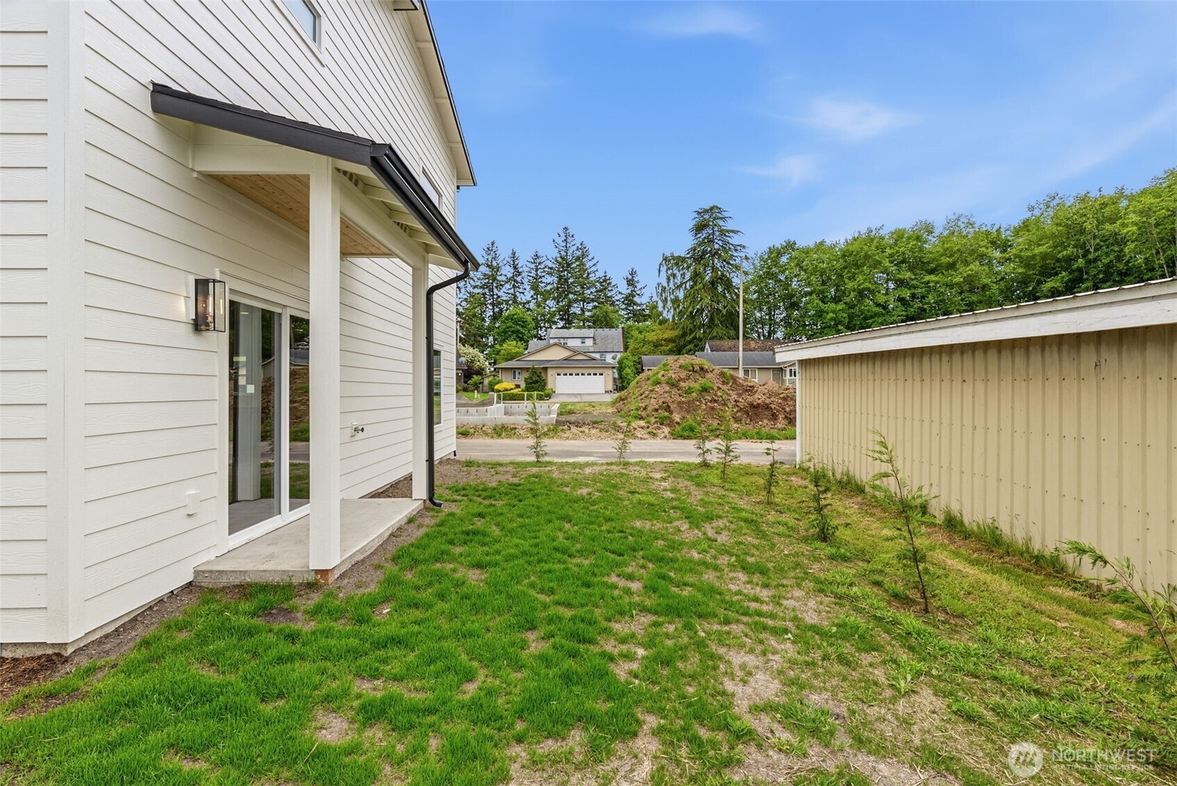 210 Glengate Street Property Photo 23