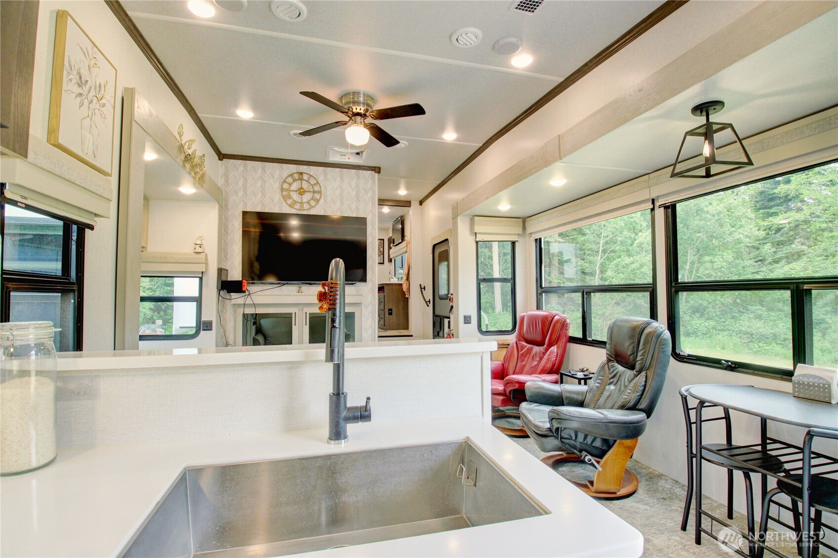2999 Heller Road Property Photo 16