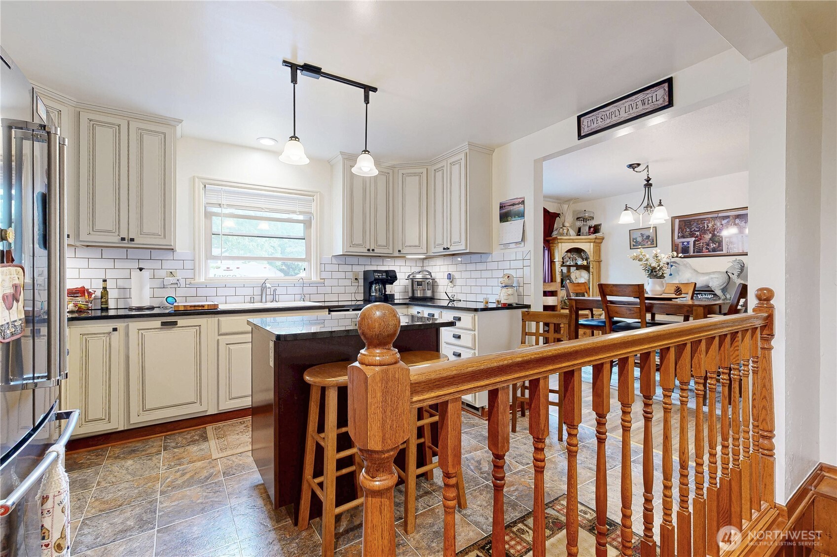 558 Juniper Street Property Photo 13