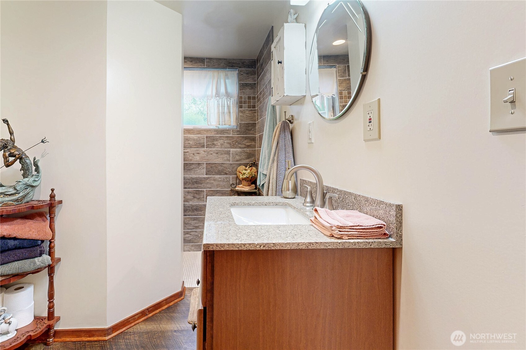 558 Juniper Street Property Photo 31
