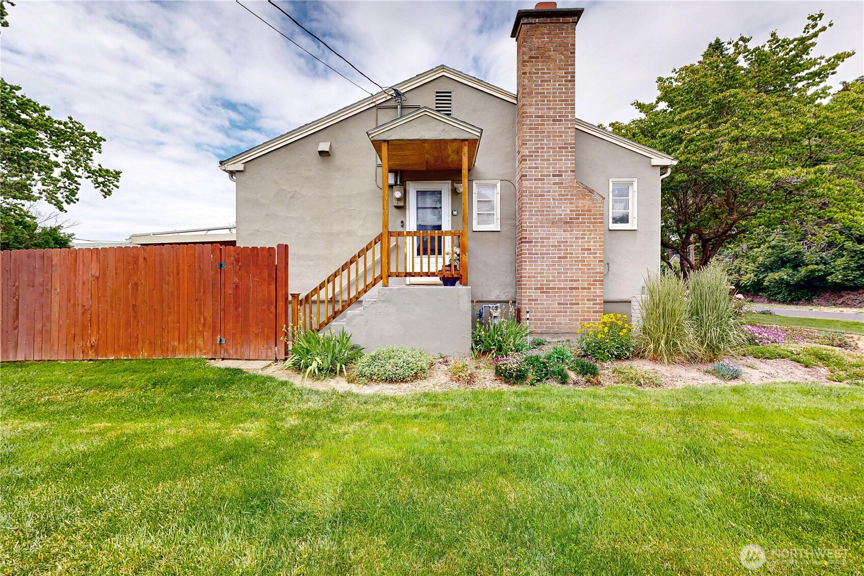 558 Juniper Street Property Photo 34