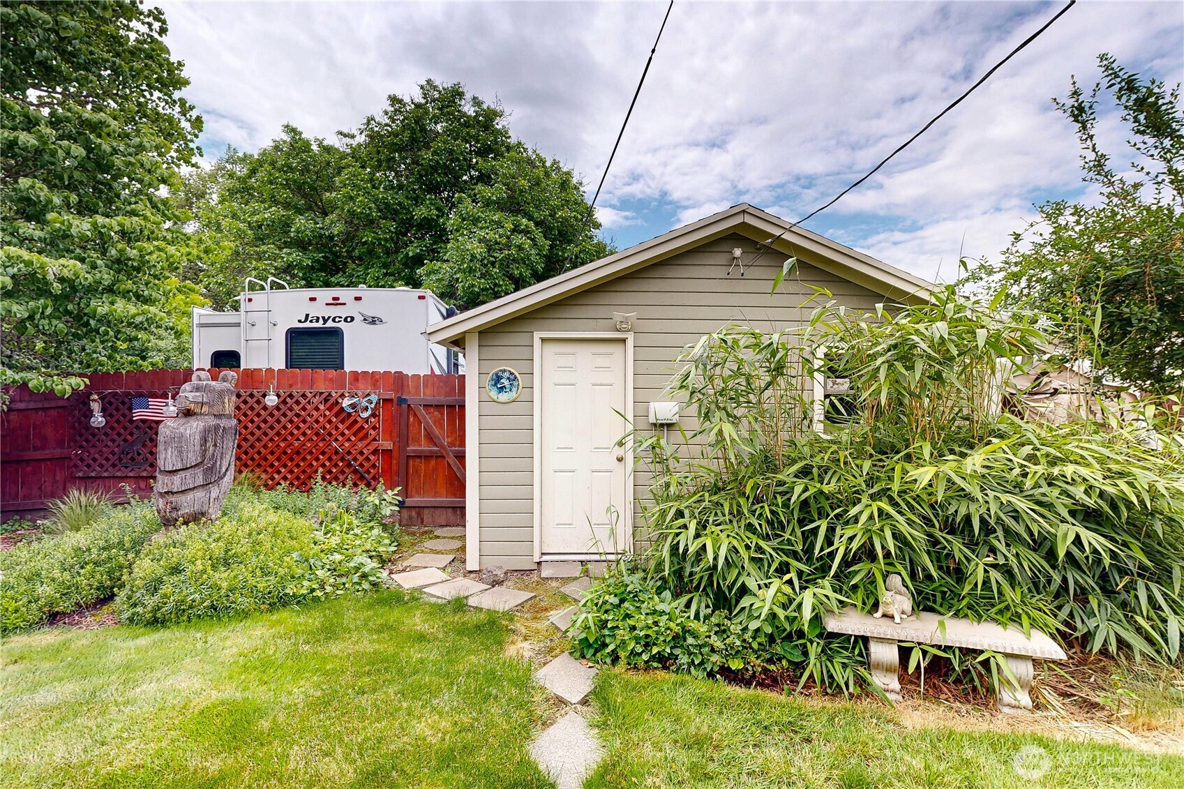 558 Juniper Street Property Photo 38