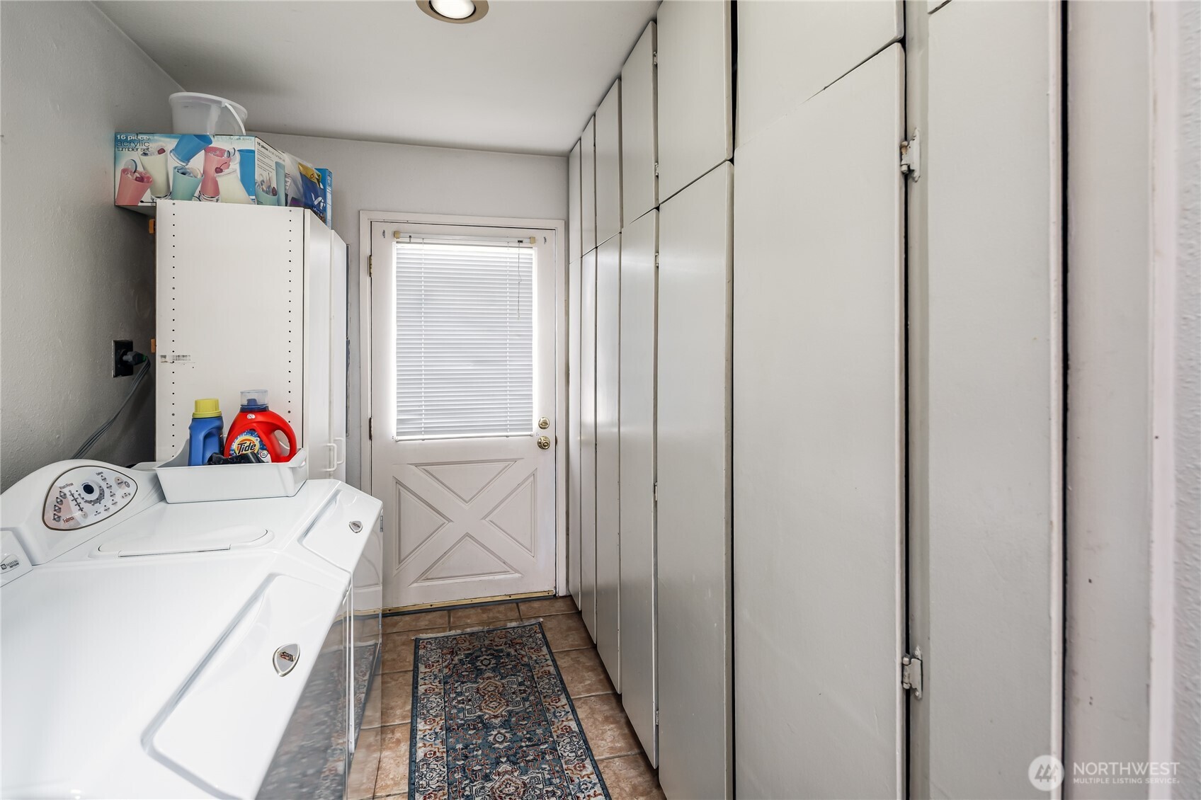 243 Henning Drive Property Photo 16