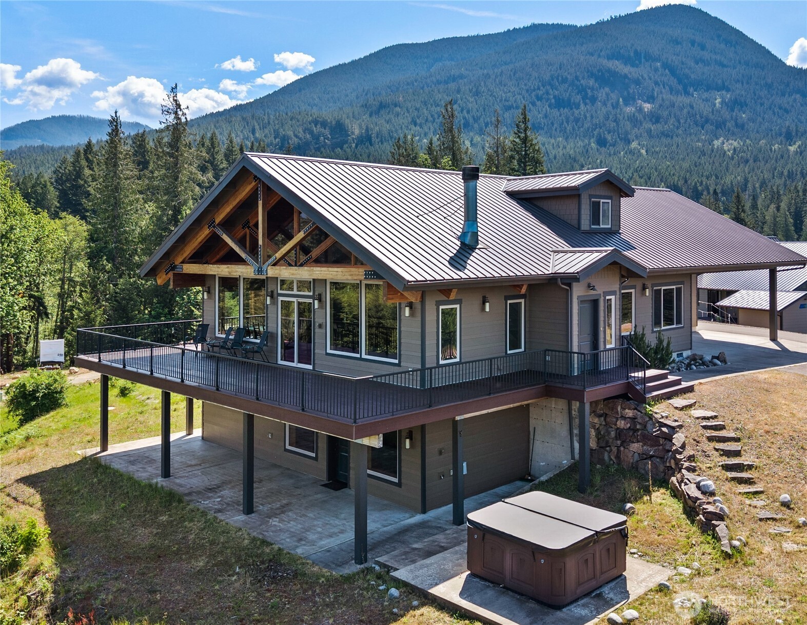 156 Burl Lane Property Photo 1