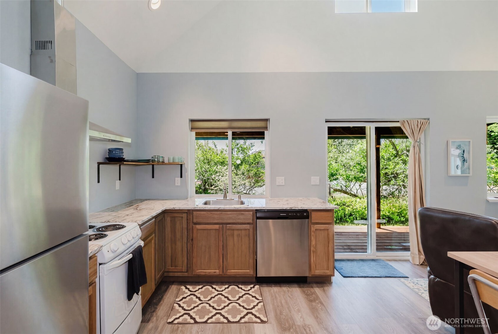 814 Shark Court Property Photo 7