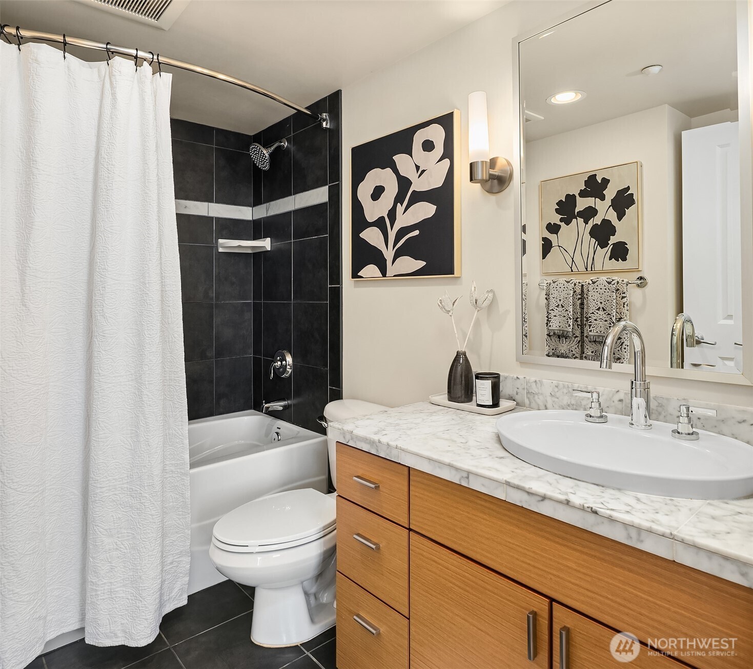 819 Virginia Street 2704 Property Photo 14