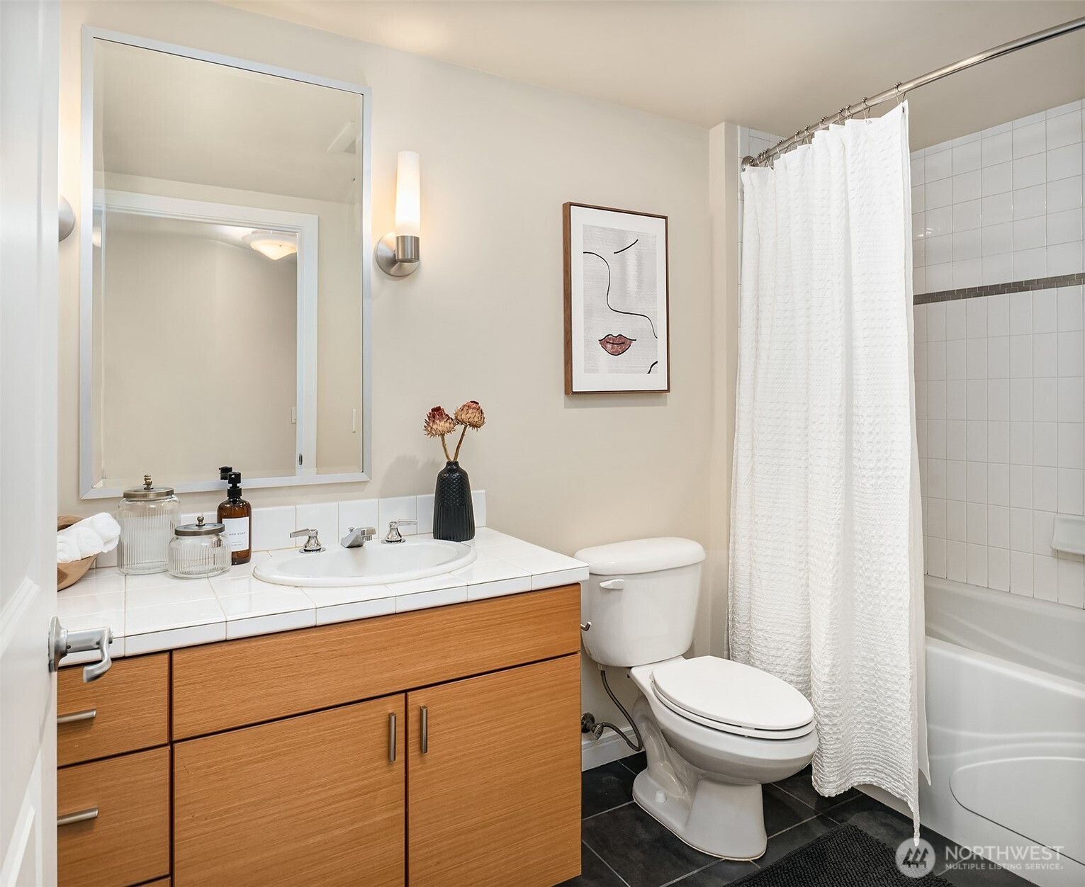 819 Virginia Street 2704 Property Photo 16