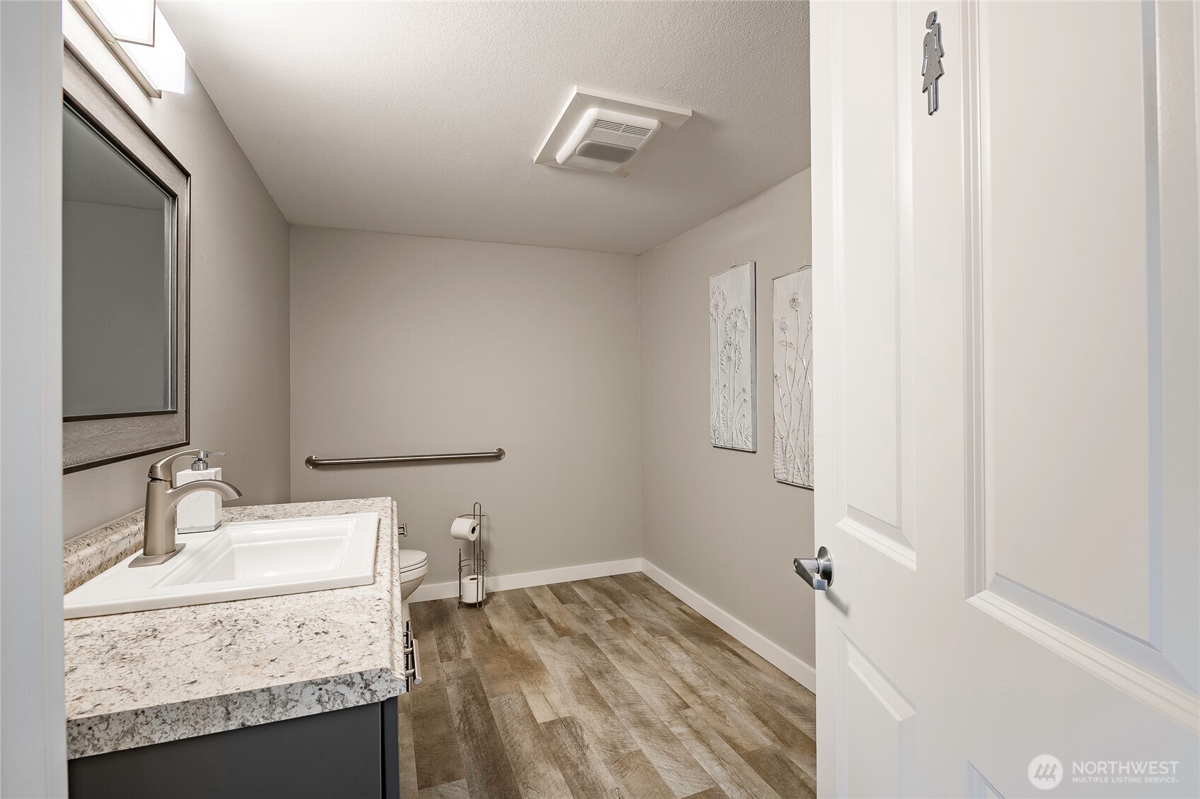 8045 Birch Bay Drive Property Photo 18