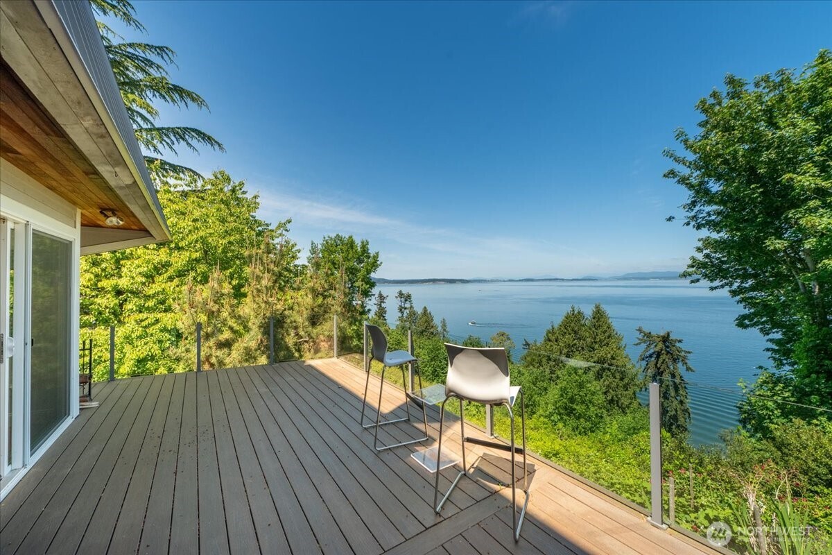 1857 Cascade View Drive Property Photo 4
