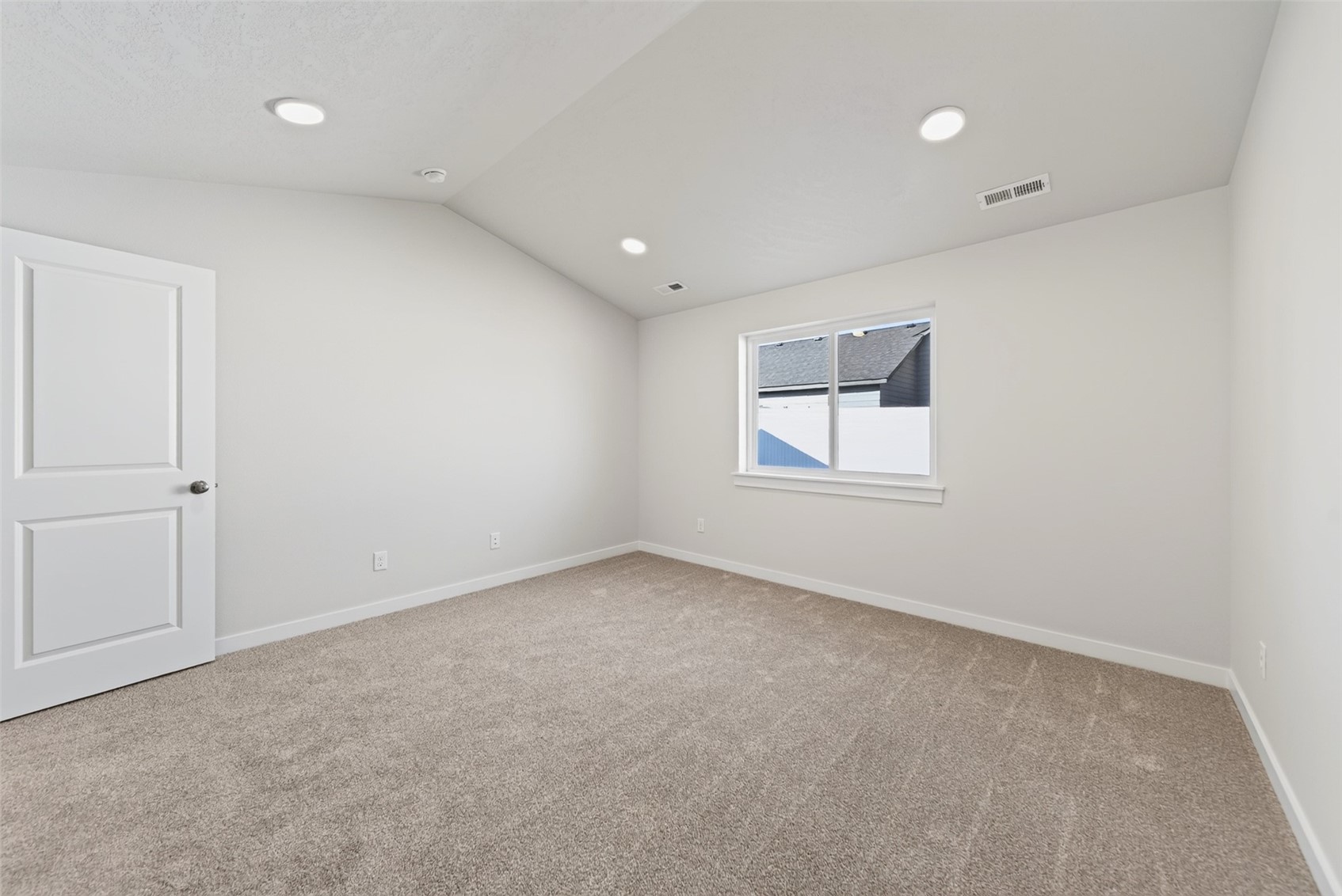 212 N Paxson Drive Property Photo 8