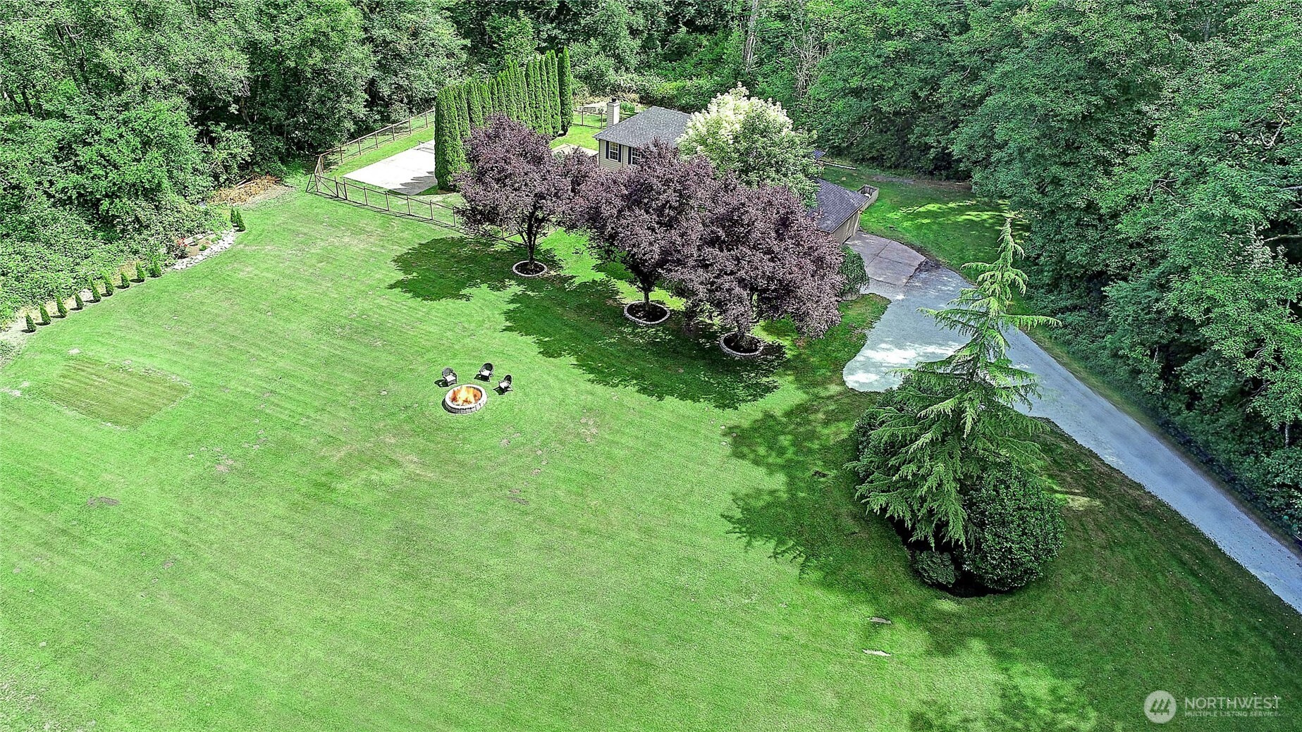 4433 Village Road Property Photo 38