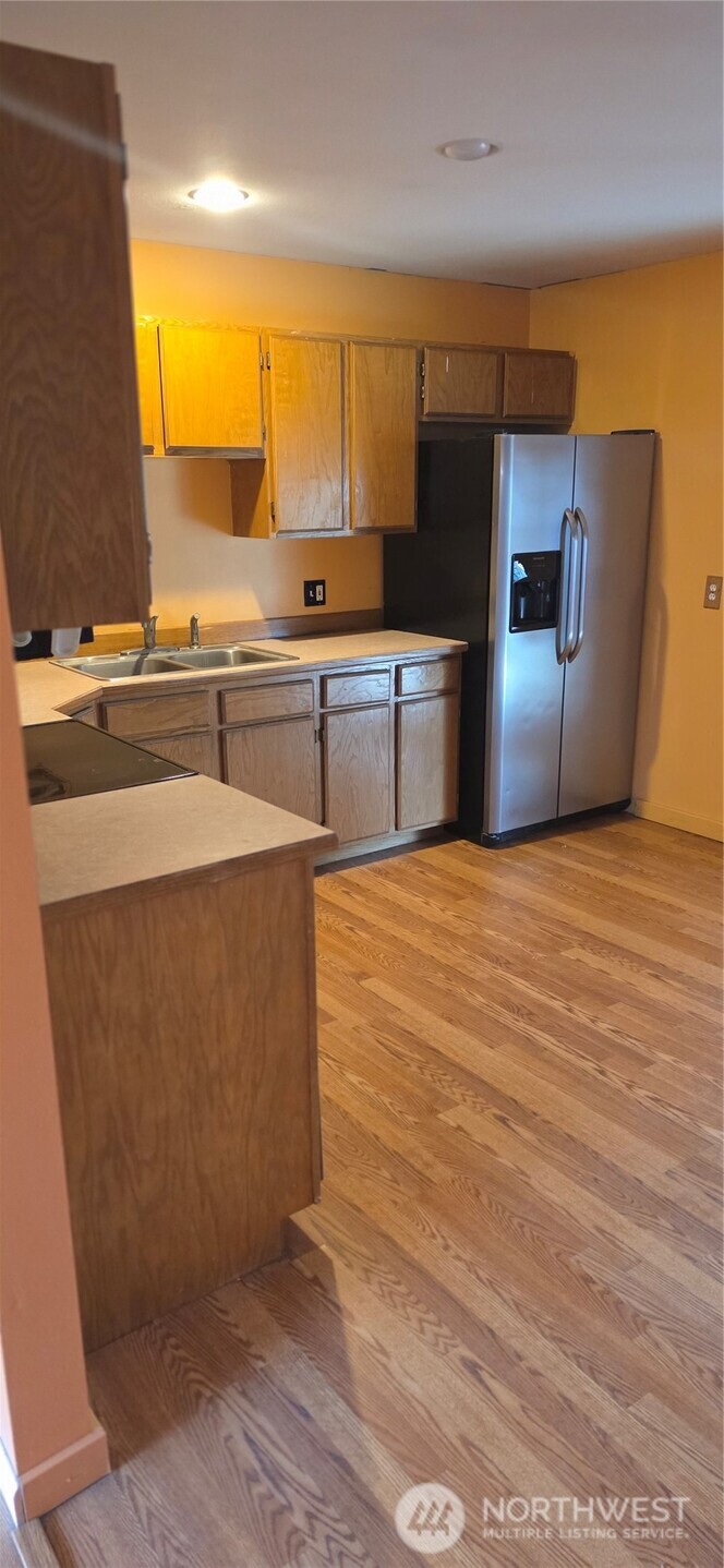 345 Se 6th Avenue Property Photo 5