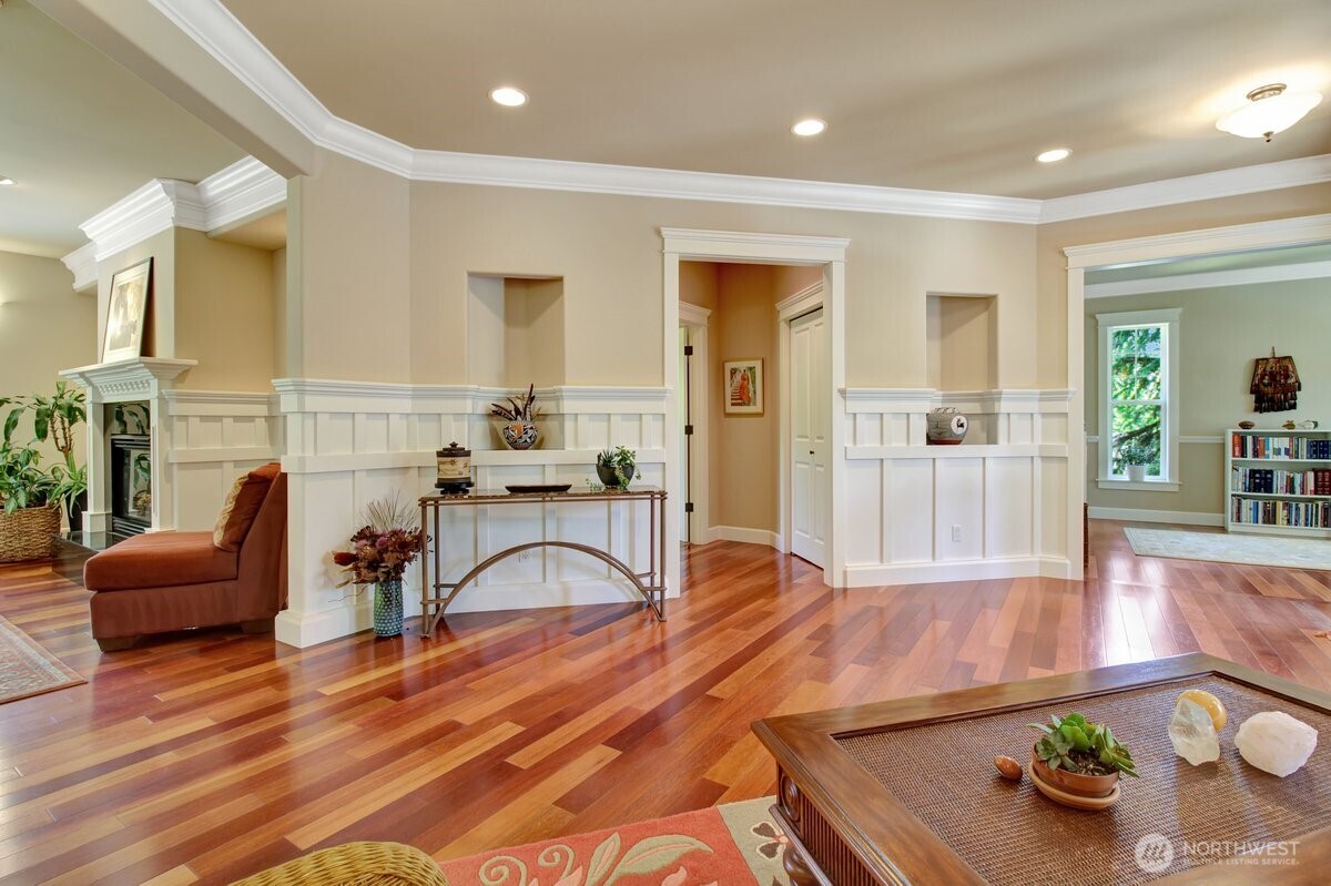 1165 Matterhorn Loop Property Photo 12