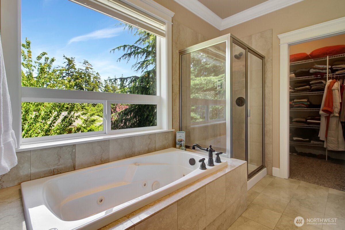 1165 Matterhorn Loop Property Photo 16