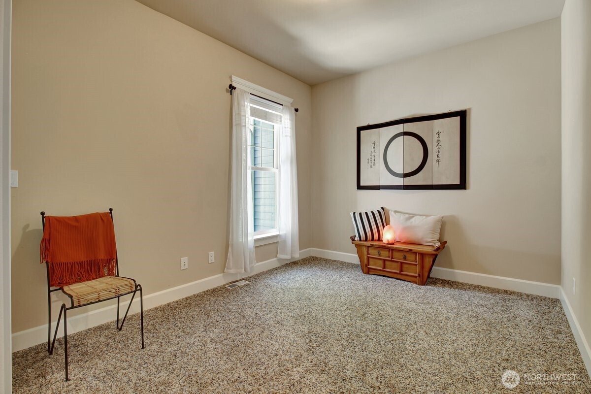 1165 Matterhorn Loop Property Photo 20