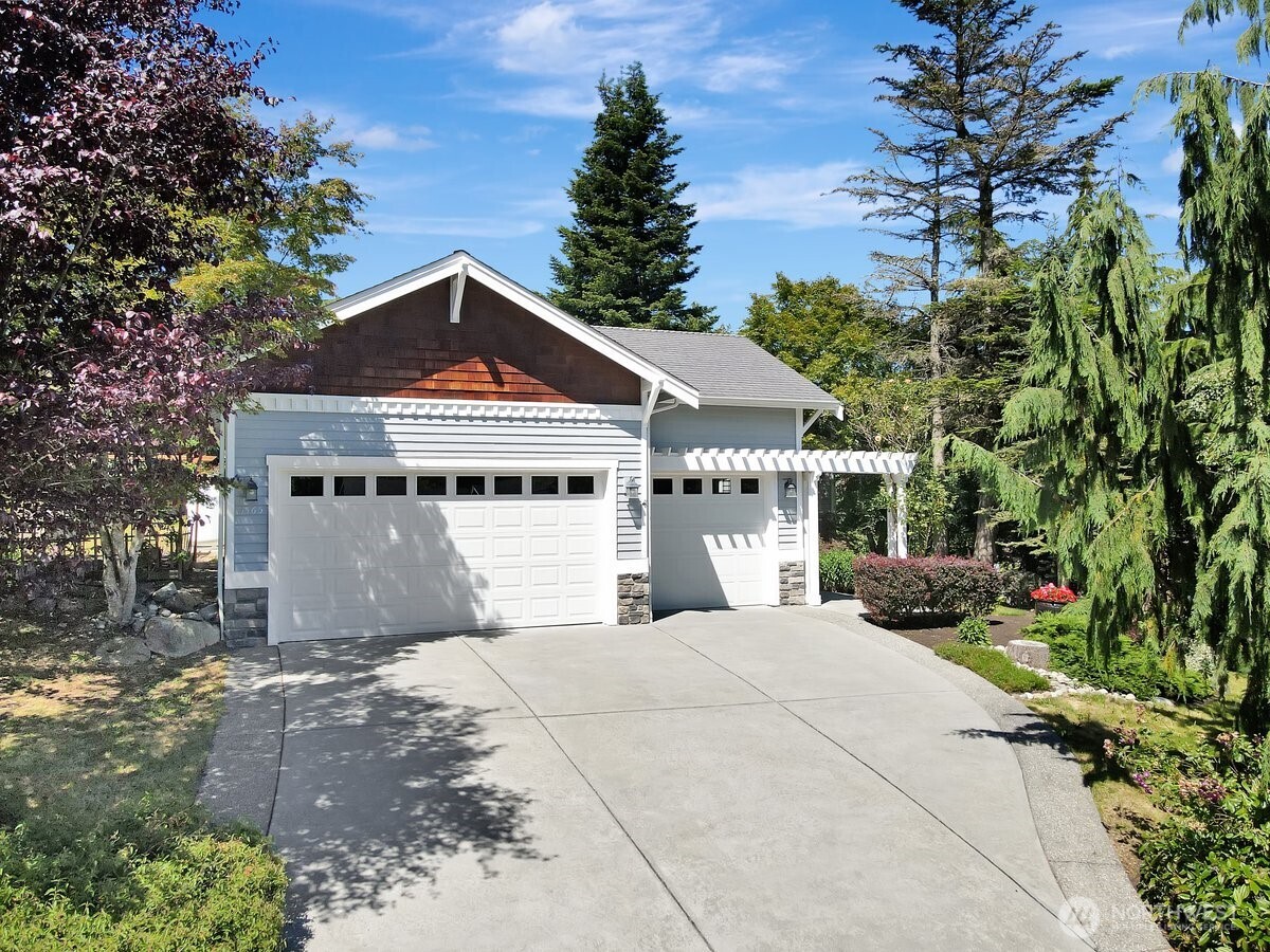 1165 Matterhorn Loop Property Photo 31