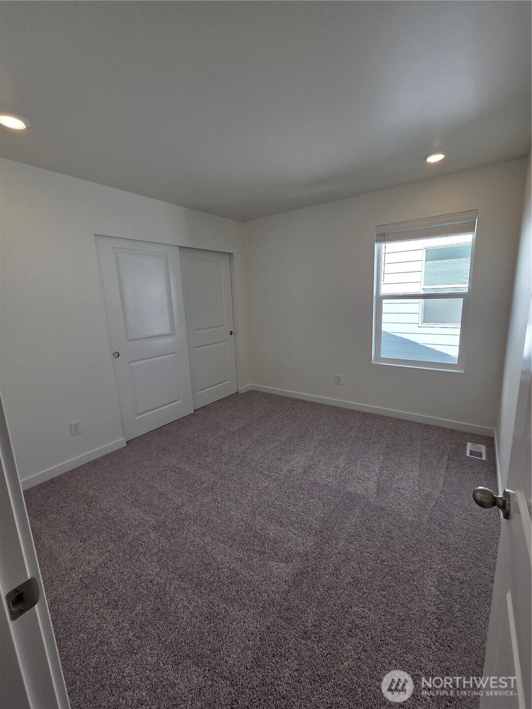 451 185th Street Ct 16 Property Photo 9