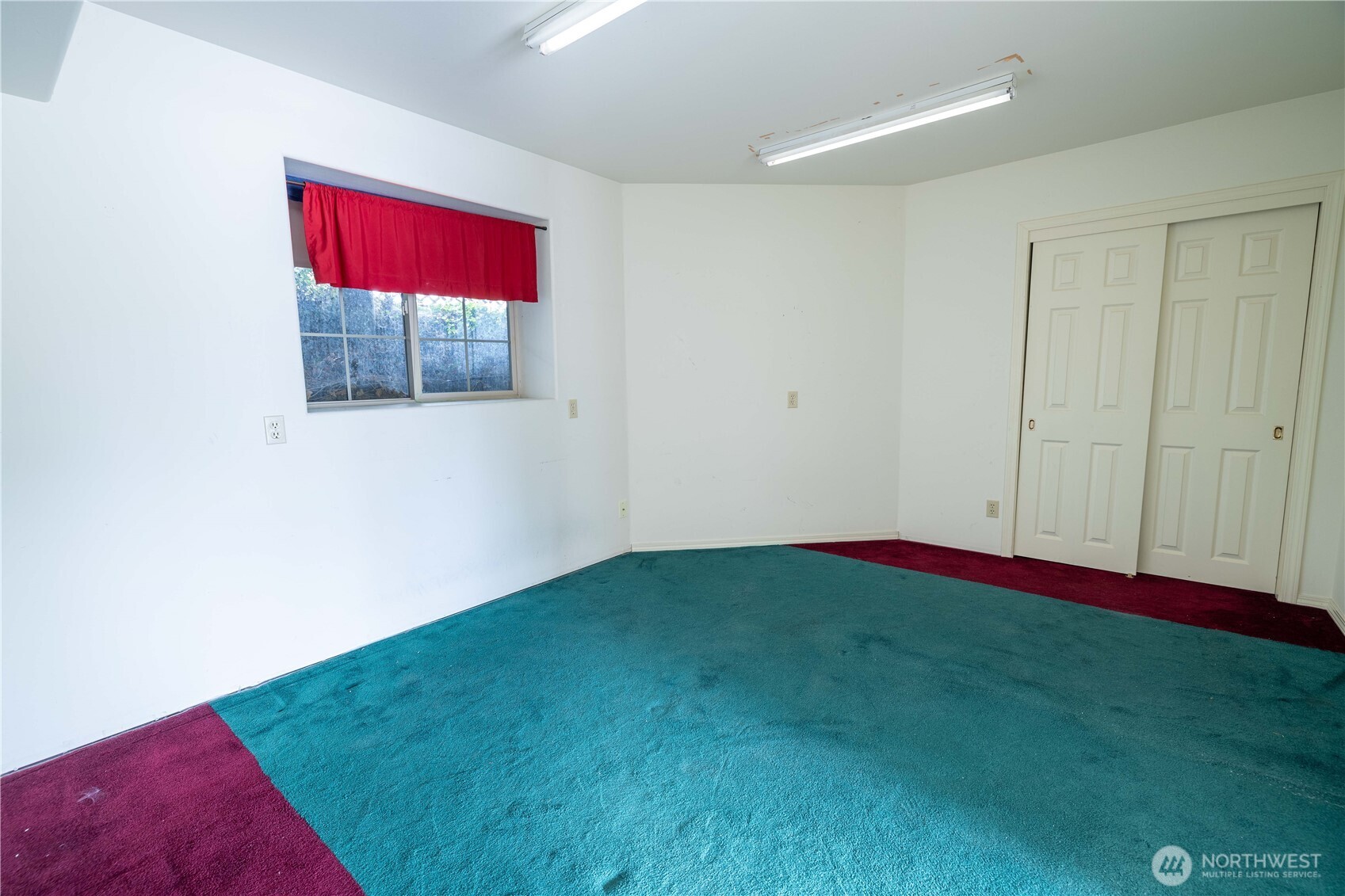 6 Orchard Loop S. Property Photo 20
