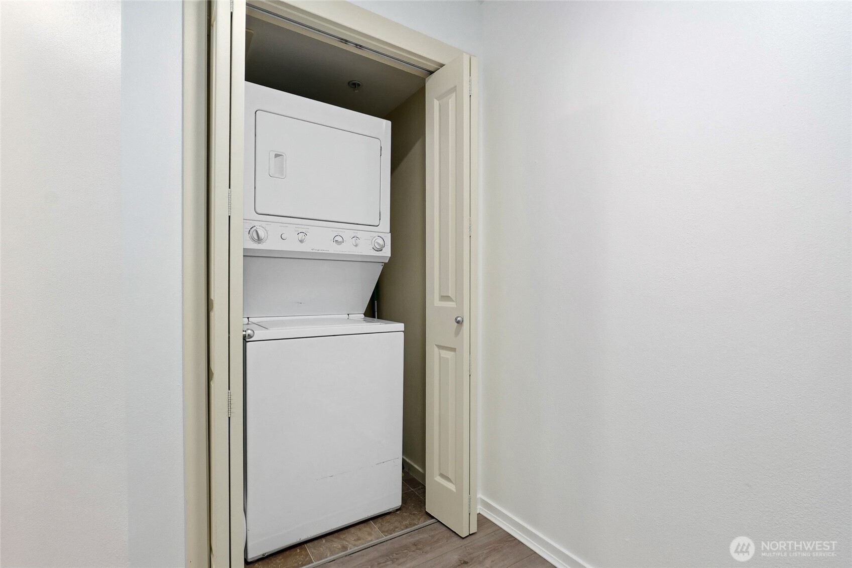 118 107th Avenue #b115 Property Photo 17