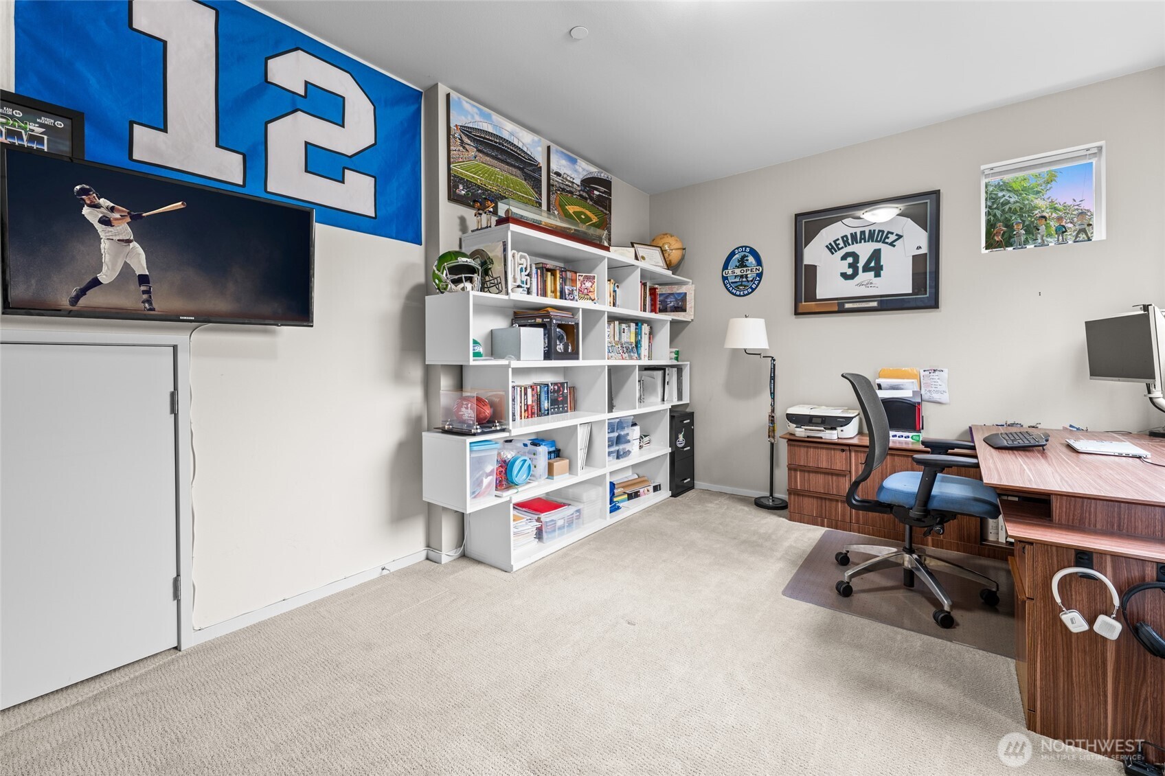 22326 2nd Place Property Photo 13