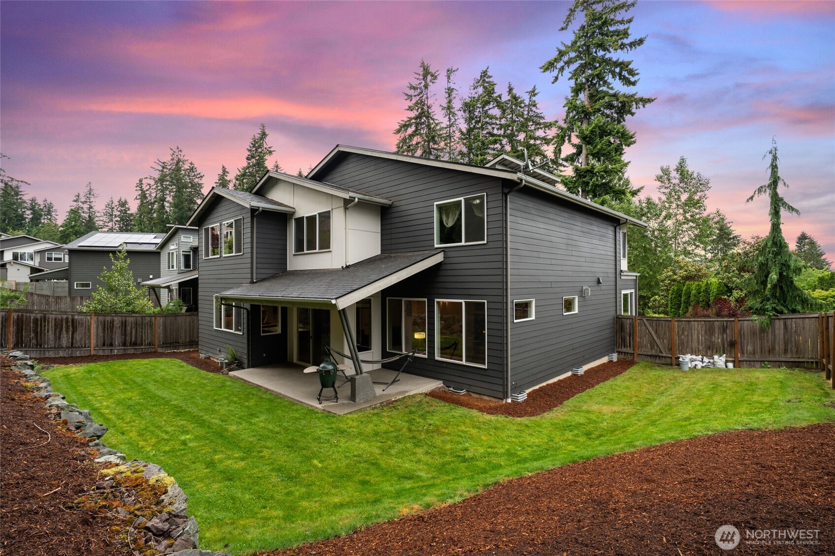 22326 2nd Place Property Photo 34