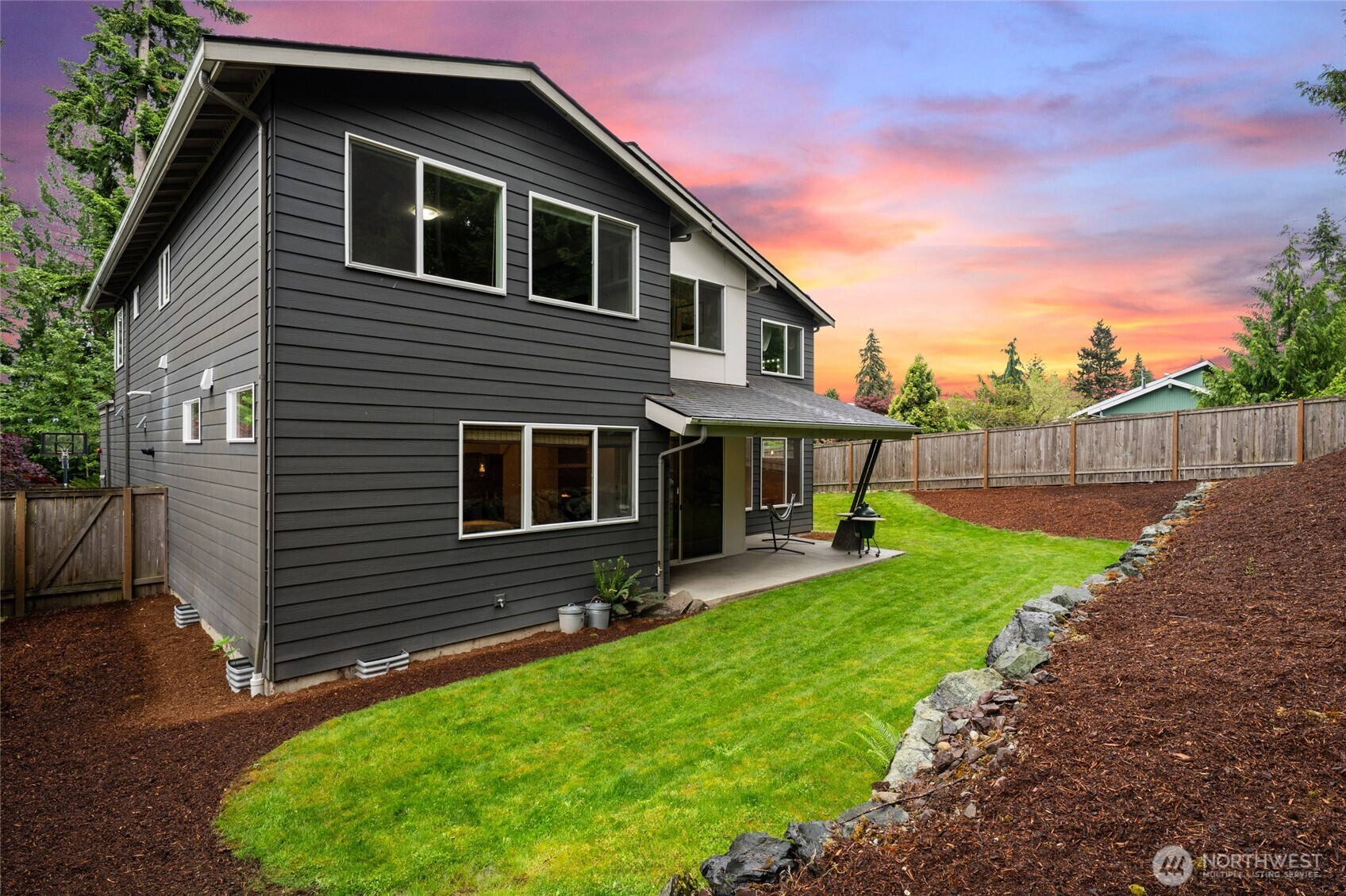 22326 2nd Place Property Photo 35