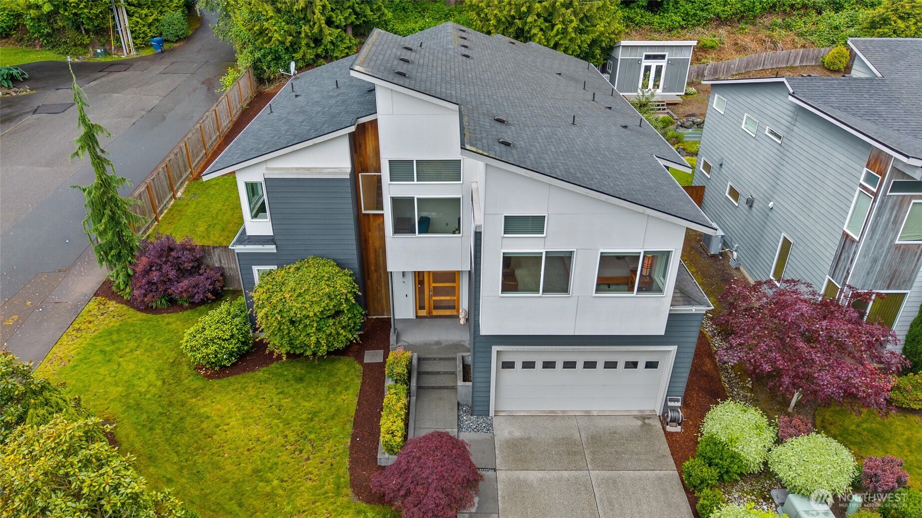 22326 2nd Place Property Photo 36