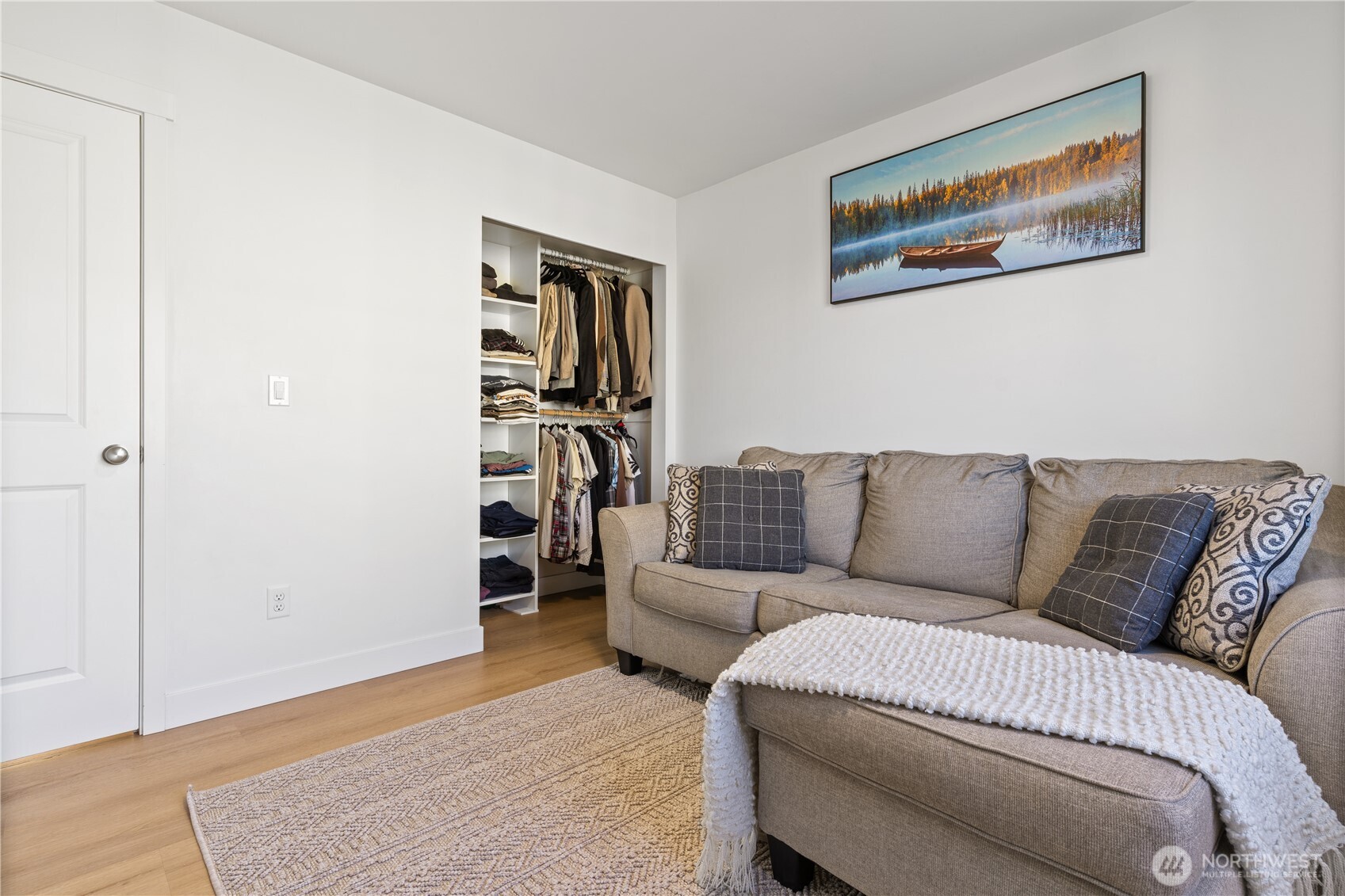 2086 Thornton St Property Photo 22