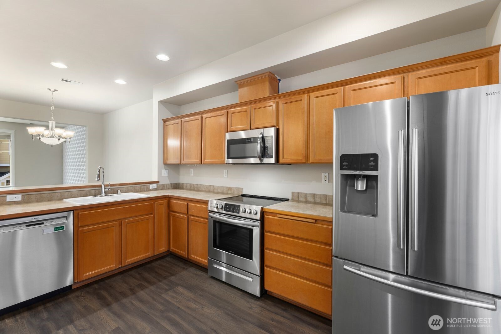 129 Spruce Street Property Photo 10